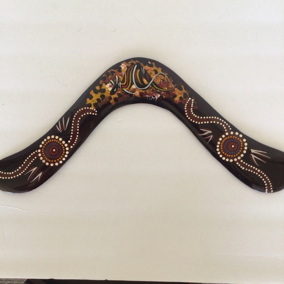 AUSTRALIAN WOODEN BOOMERANG - Picture 1 of 9